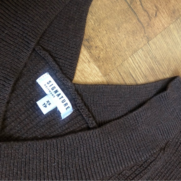 Reitmans: Dark Brown V-Neck Sweater Vest - Picture 3 of 3